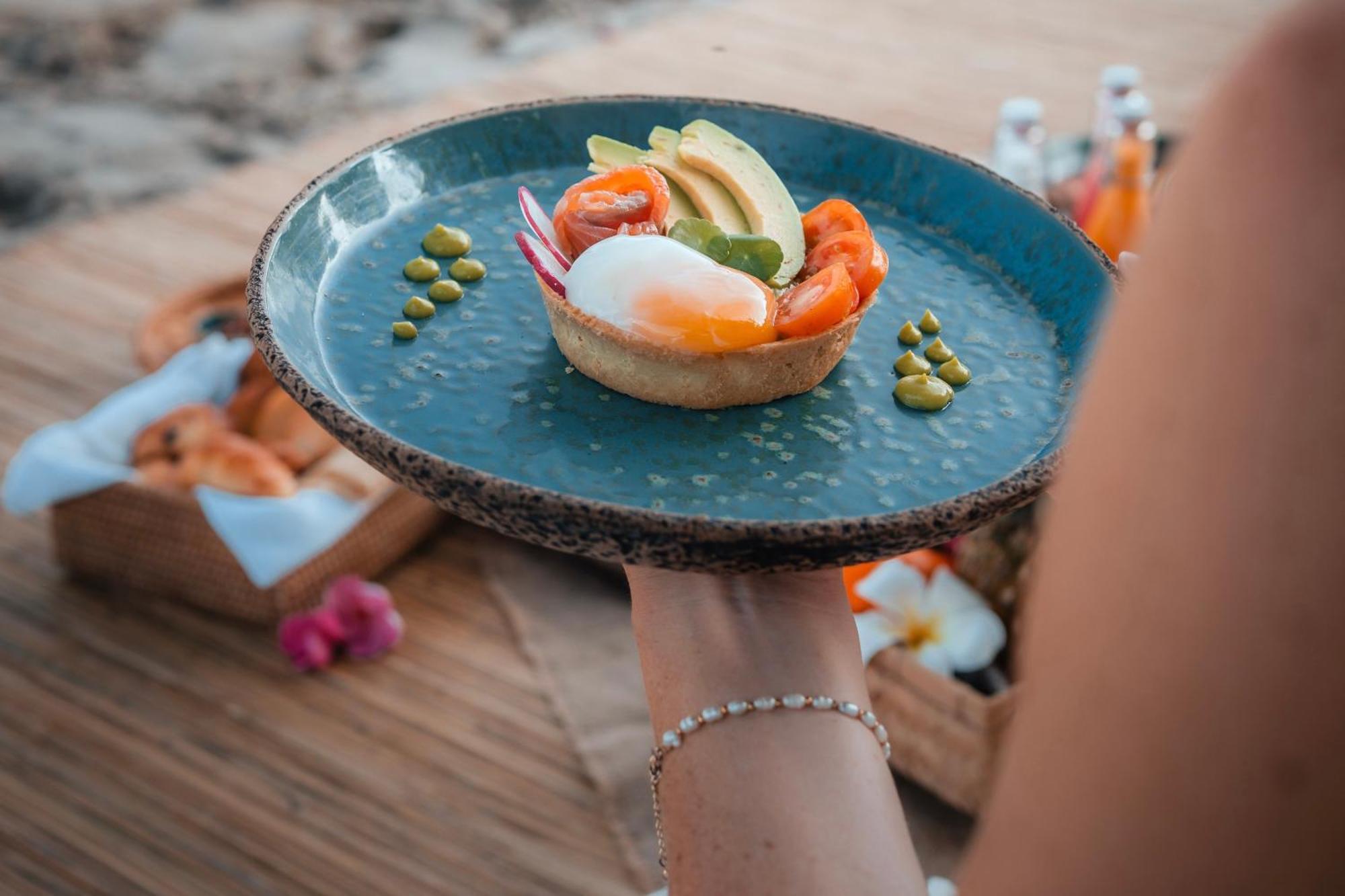Seven Secrets By Hanging Gardens Senggigi Exterior foto